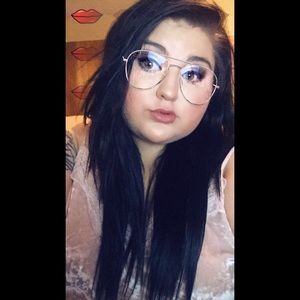 Meet your Posher, Jasmine